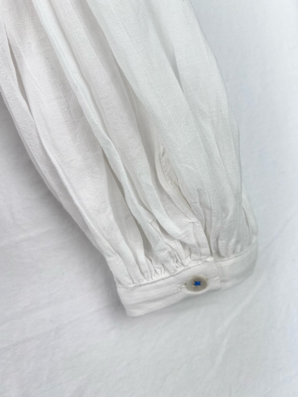 Anthropologie Long-Sleeve Lace Blouse White Blue Sz S Embroidered Beaded Relaxed - Picture 11 of 16
